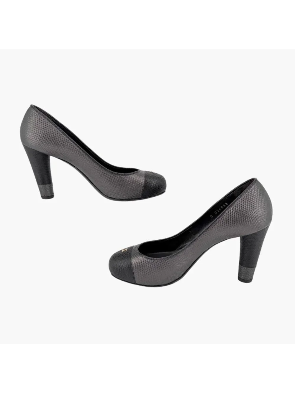 Chanel Textured Gray CC Logo Cap Toe Platform Pumps Heels Size 37.5 US 6.5–7